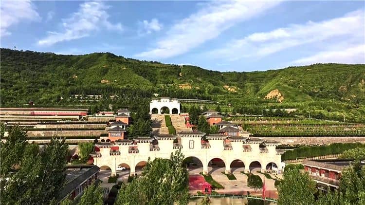 西安霸陵墓園新區(qū)位置與朝向解析:坐南朝北的皇家陵園布局