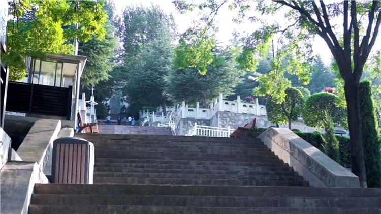 西安霸陵墓園分布圖，更是家人徹底的平靜