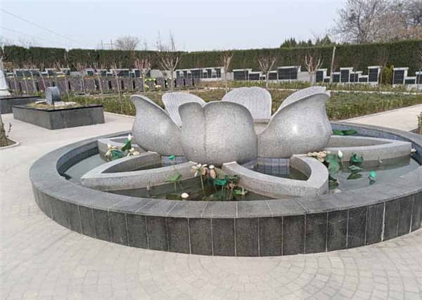 西安墓園管理費的收費標準主要依據(jù)哪些因素？